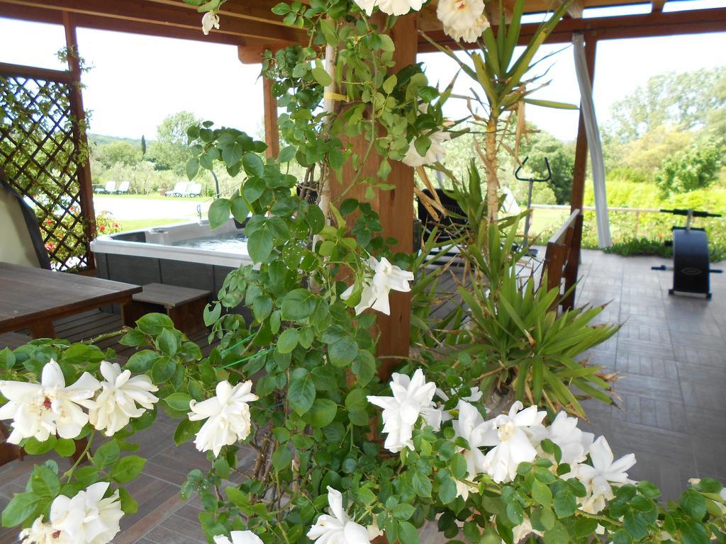 Maison d'hôtes Poggio Degli Olivi à Saturnia Extérieur photo